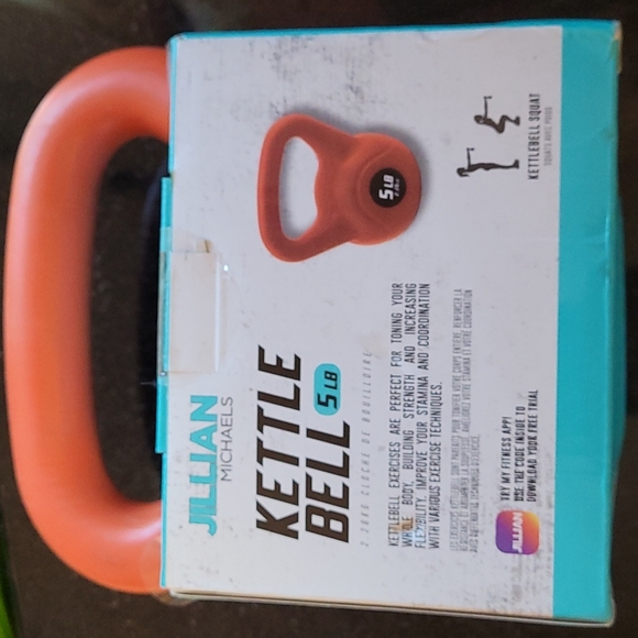 5 LB Kettle Bell - Picture 3 of 3